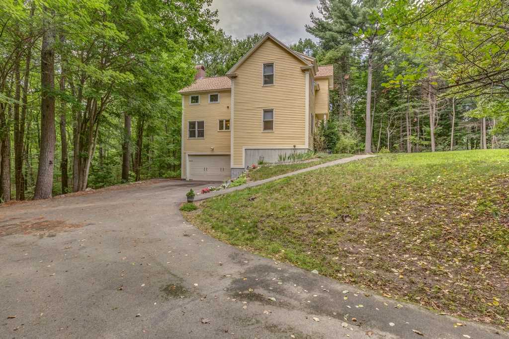 11 Captain Seaver Road Brookline, NH 03033 - Photo 3 of 40