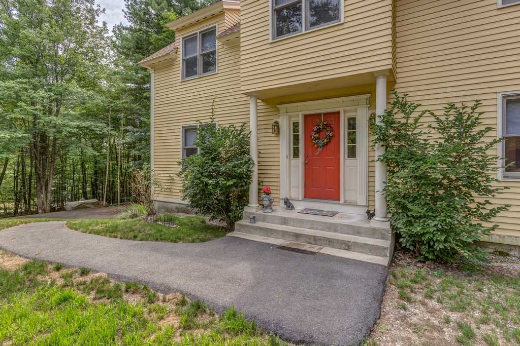 11 Captain Seaver Road Brookline, NH 03033 - Photo 5 of 40