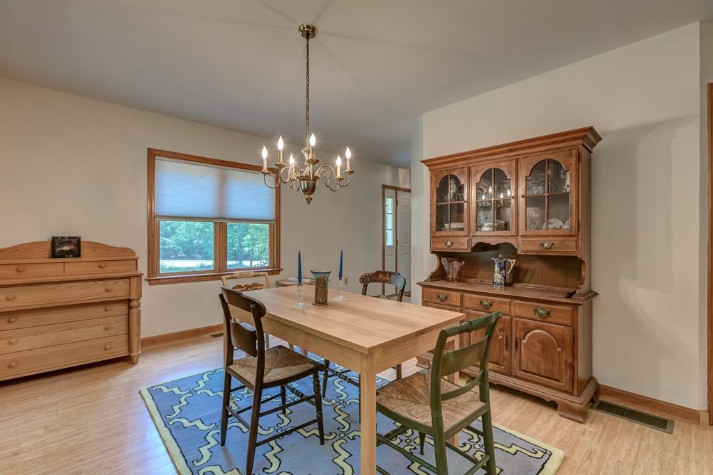 11 Captain Seaver Road Brookline, NH 03033 - Photo 8 of 40
