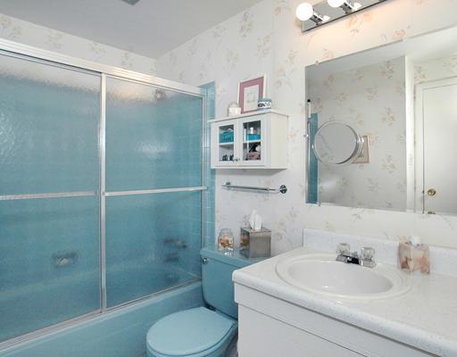 2181 Ramsey Road Monroeville, PA 15146 - Photo 14 of 16 Full Bath.