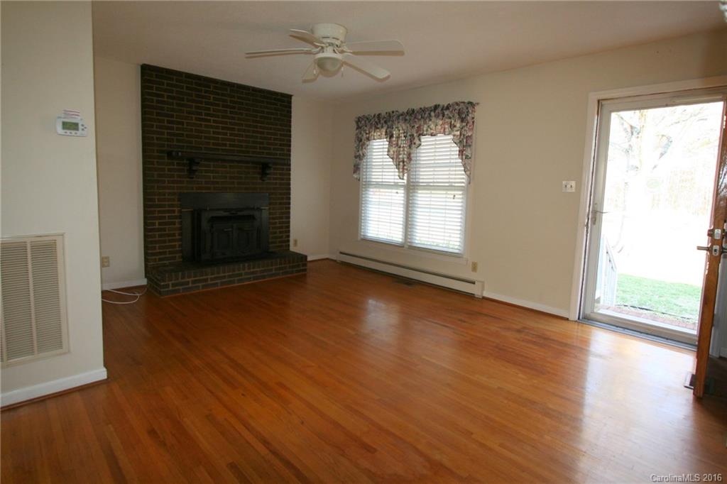 4940 Potter Road Matthews, NC 28104 - Photo 2 of 17 Gallery Image 2