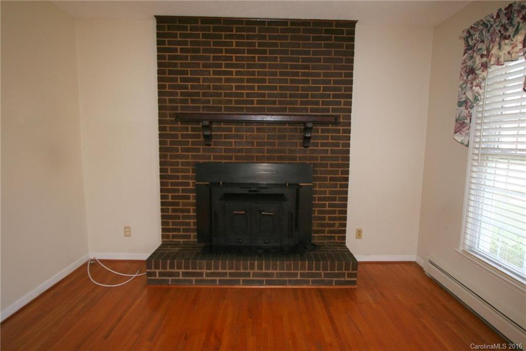 4940 Potter Road Matthews, NC 28104 - Photo 3 of 17 Gallery Image 3
