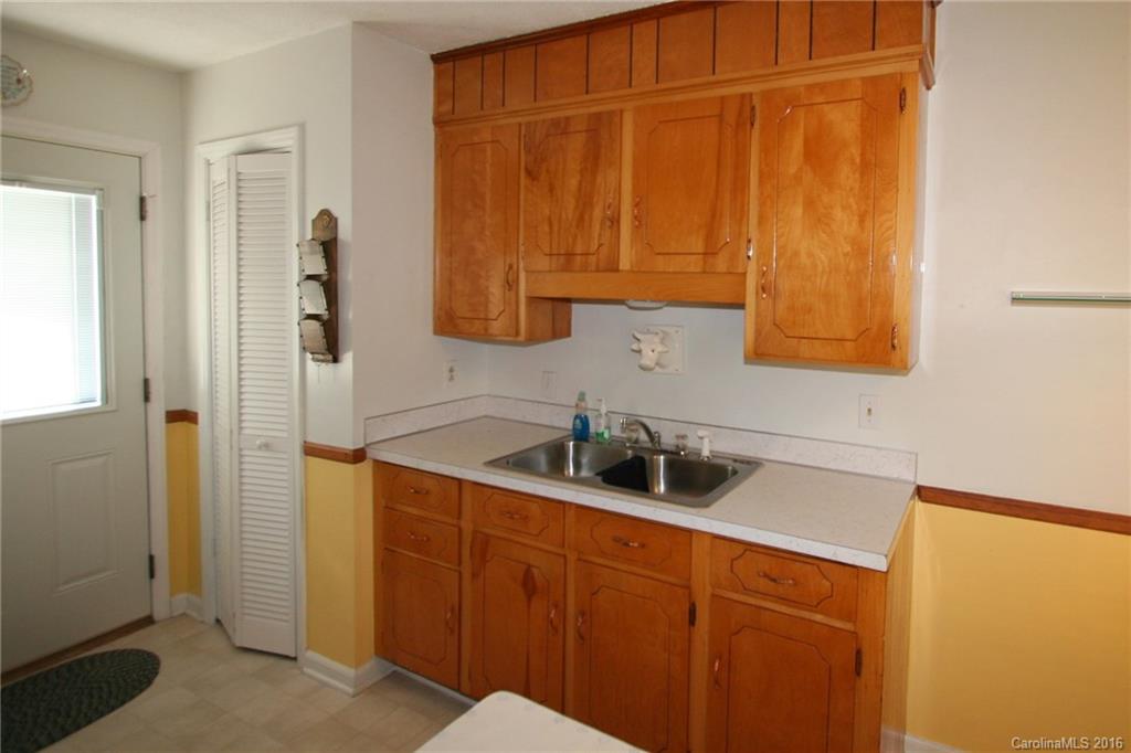 4940 Potter Road Matthews, NC 28104 - Photo 7 of 17 Gallery Image 7