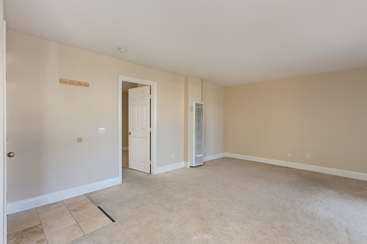 8215 Jade Coast Road, Unit 82 San Diego, CA 92126 - Photo 4 of 15 View from entrance area