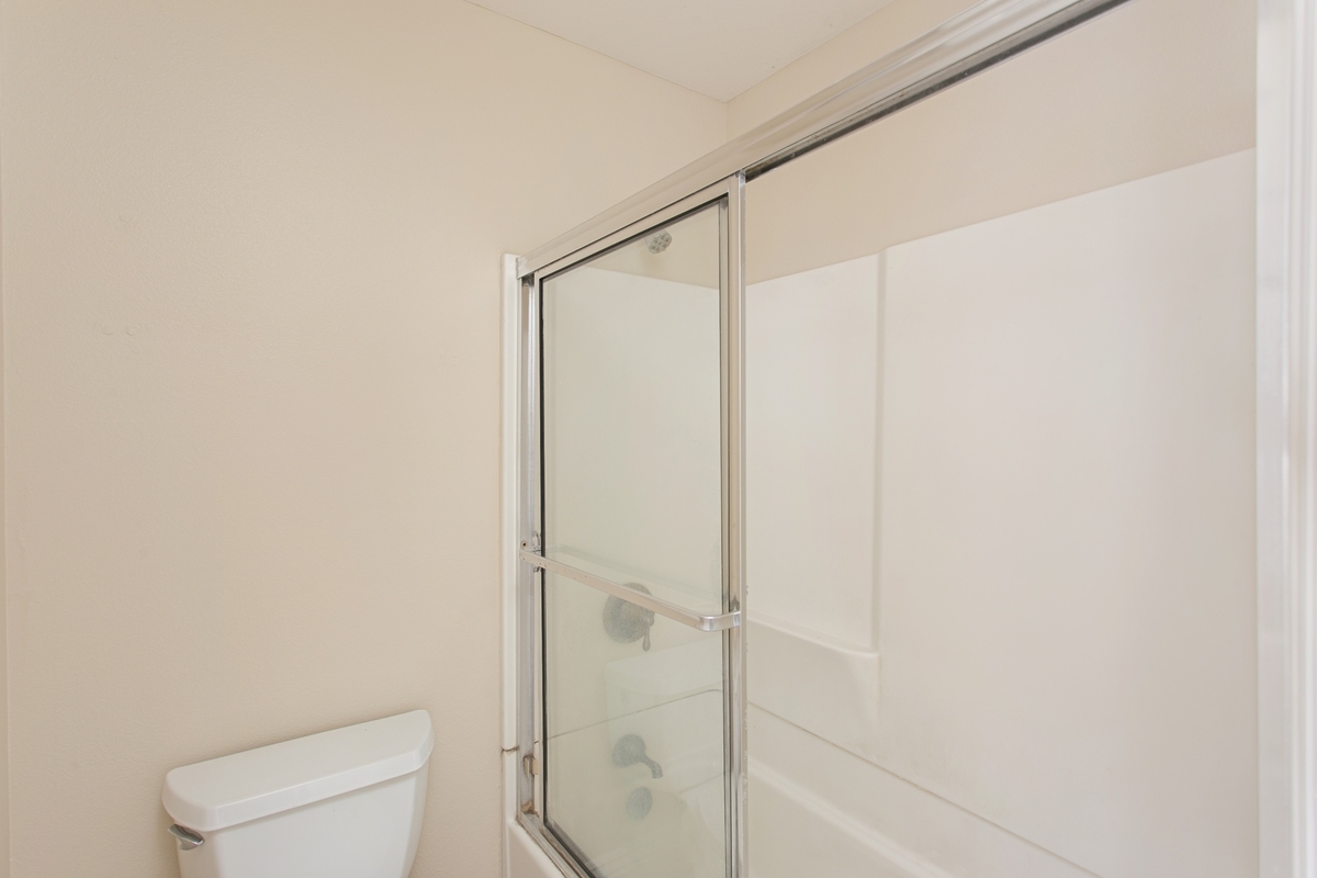 8215 Jade Coast Road, Unit 82 San Diego, CA 92126 - Photo 10 of 15 Master Bathroom