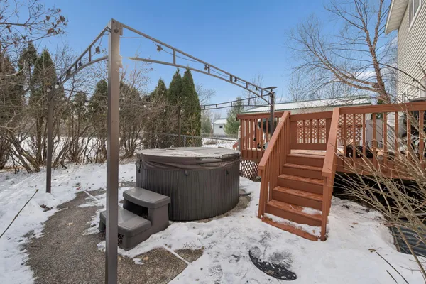 $450,000 | 9191 64th Street, Clear Lake, MN 55319