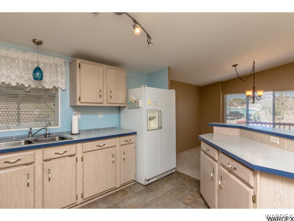 1640 Ramar Road Bullhead City, AZ 86442 - Photo 17 of 36 Kitchen