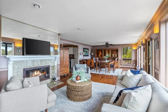 $1,999,500 | 152 Kimball Road, Amesbury, MA 01913