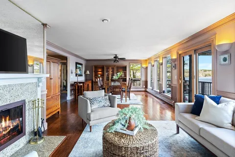 $1,999,500 | 152 Kimball Road, Amesbury, MA 01913