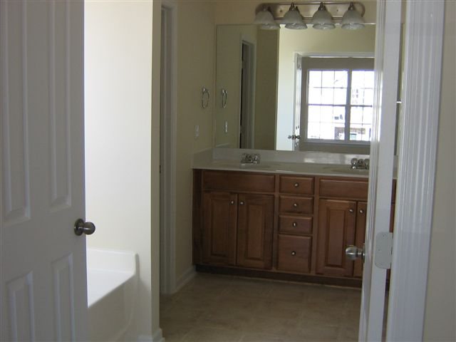 101 Knoll Ridge Drive, Unit 9 Greer, SC 29650 - Photo 7 of 8 Gallery Image 7
