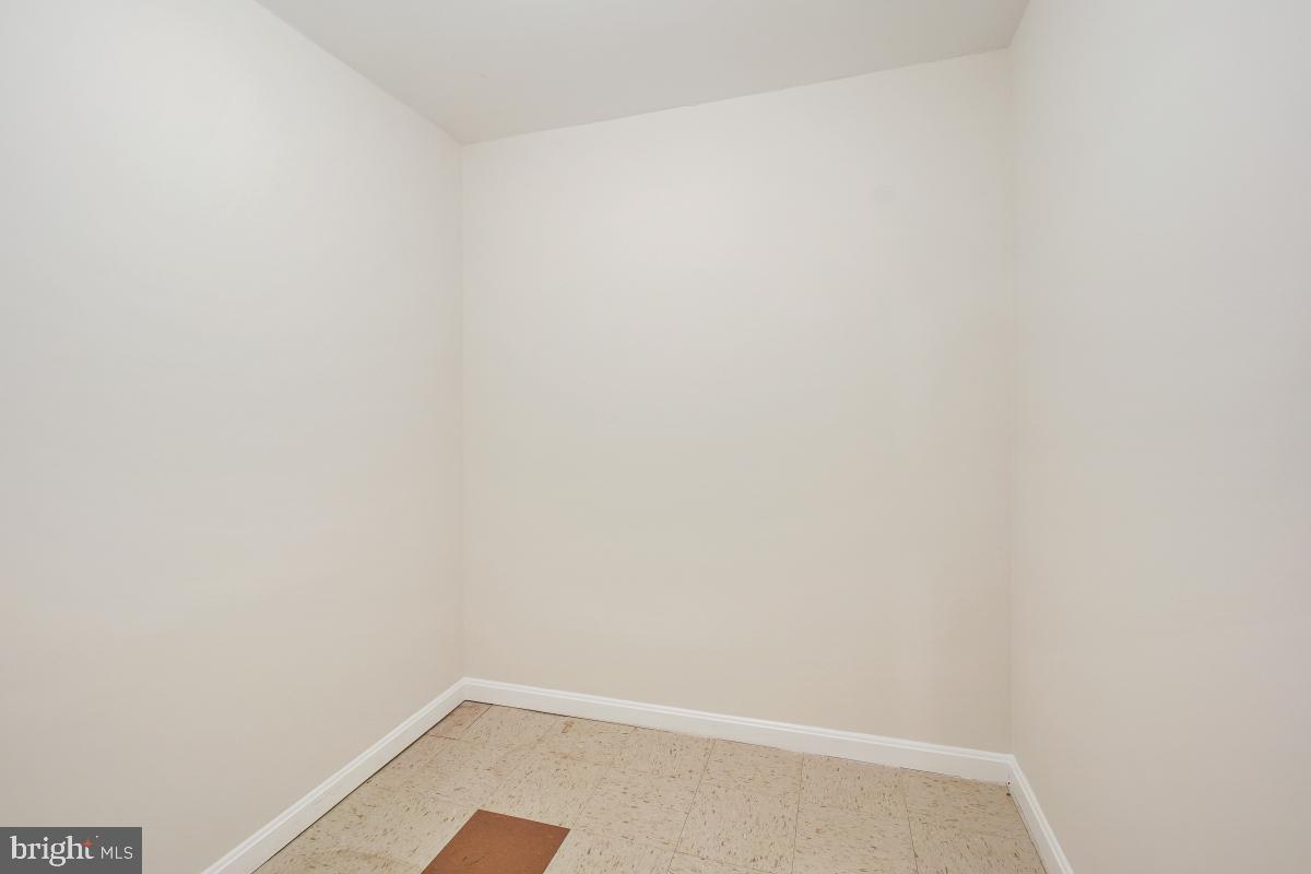 11321 Marcliff Road North Bethesda, MD 20852 - Photo 38 of 48 a view of an empty room