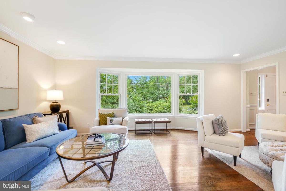11321 Marcliff Road North Bethesda, MD 20852 - Photo 6 of 48 a living room with furniture and a large window