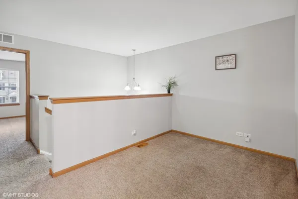 $2,500 | 2531 Congress Avenue, Unit 2531, Aurora, IL 60503