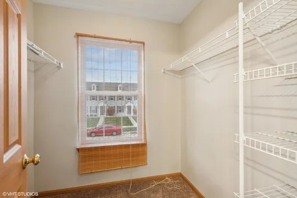 $2,500 | 2531 Congress Avenue, Unit 2531, Aurora, IL 60503