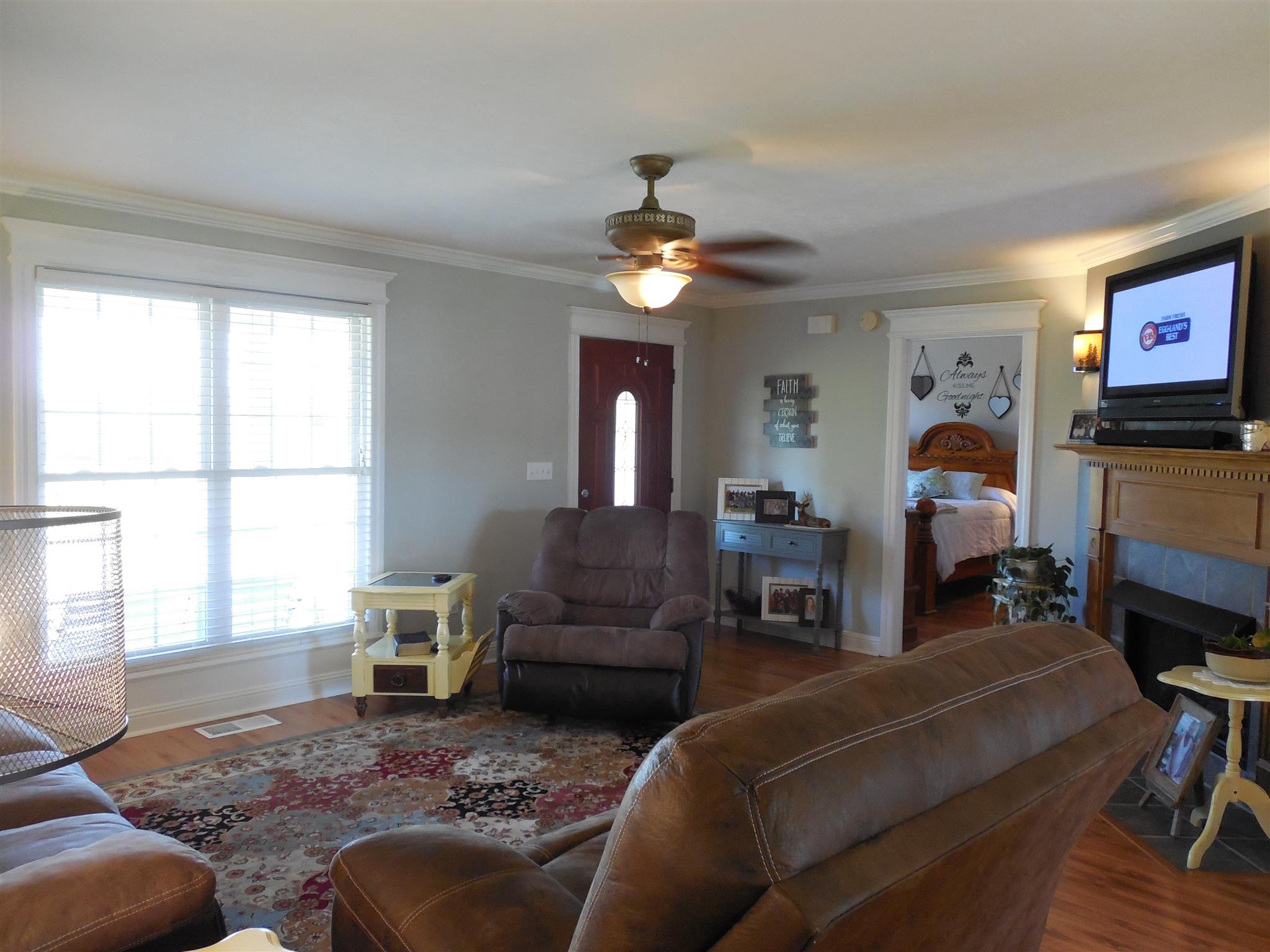 1390 Grant Road Watertown, TN 37184 - Photo 3 of 30 Large open living area