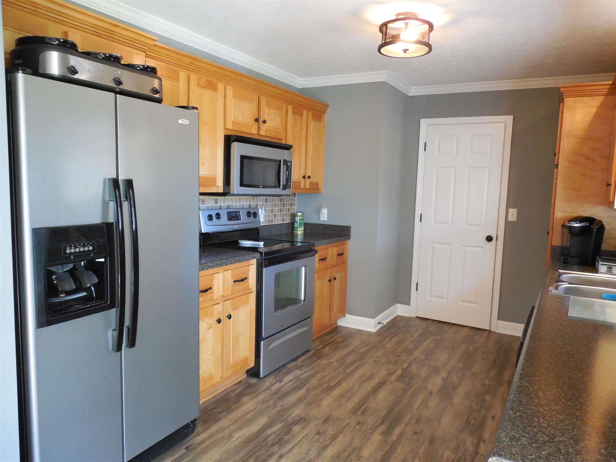 1390 Grant Road Watertown, TN 37184 - Photo 5 of 30 Leading to the utility room into the garage