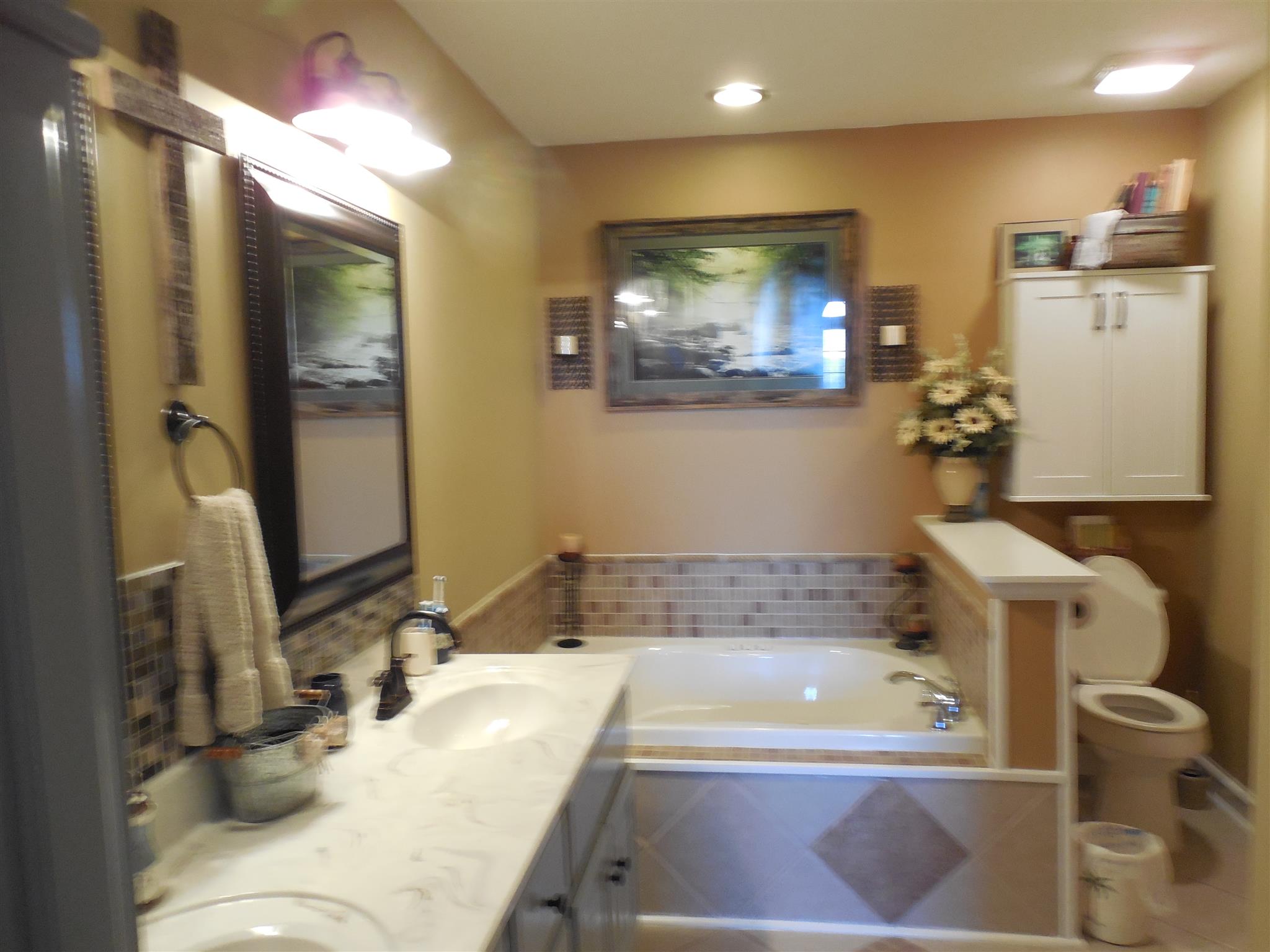 1390 Grant Road Watertown, TN 37184 - Photo 9 of 30 master bath