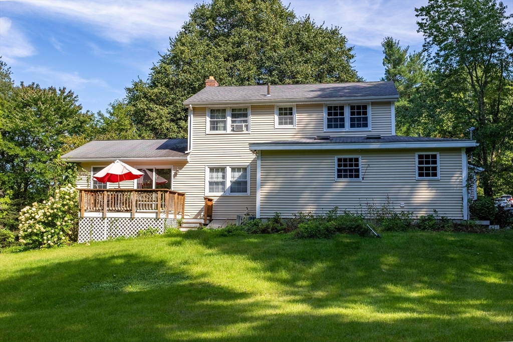 5 Pilgrim Road Chelmsford, MA 01824 - Photo 3 of 24 Gallery Image 3