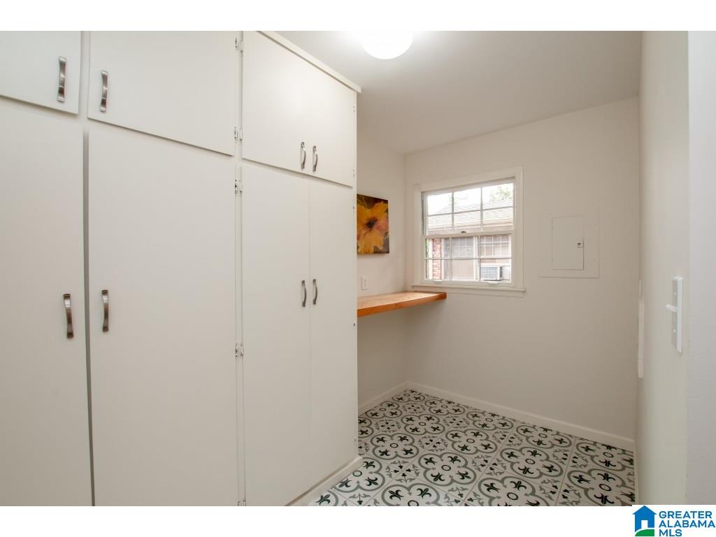 1405 Swallow Lane Birmingham, AL 35213 - Photo 14 of 35