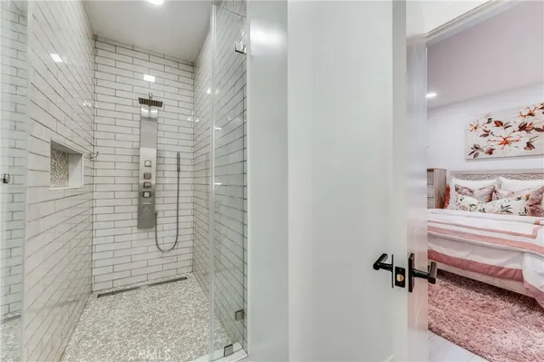 $17,995 | 3890 Shadow Grove Road, Pasadena, CA 91107