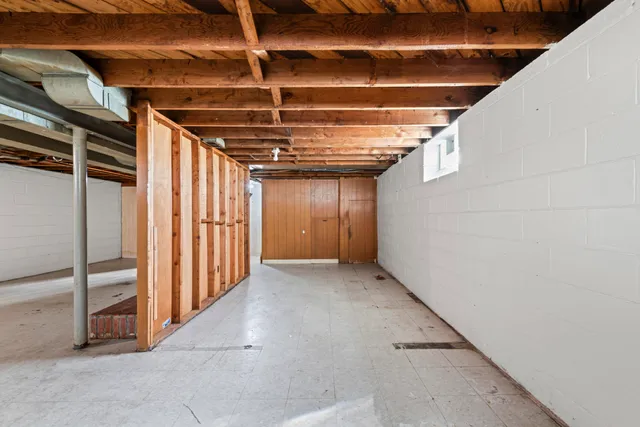 $139,900 | 19720 Woodside Street, Harper Woods, MI 48225