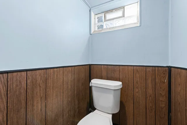 $139,900 | 19720 Woodside Street, Harper Woods, MI 48225