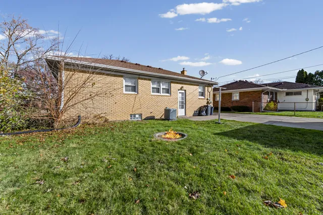 $139,900 | 19720 Woodside Street, Harper Woods, MI 48225