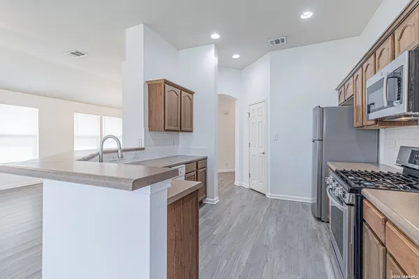 $1,665 | 8407 Whitebrush, Converse, TX 78109