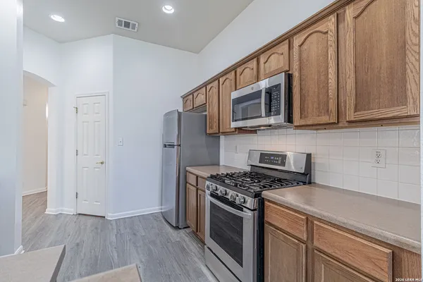 $1,665 | 8407 Whitebrush, Converse, TX 78109