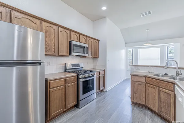 $1,665 | 8407 Whitebrush, Converse, TX 78109