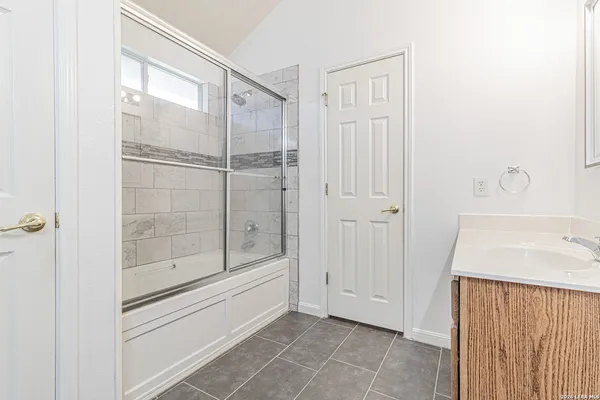 $1,665 | 8407 Whitebrush, Converse, TX 78109