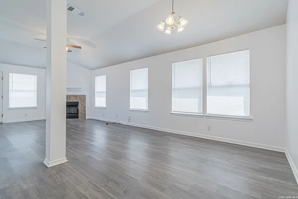 $1,665 | 8407 Whitebrush, Converse, TX 78109