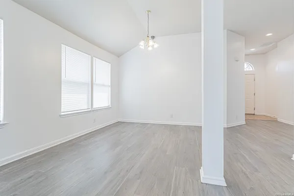 $1,665 | 8407 Whitebrush, Converse, TX 78109