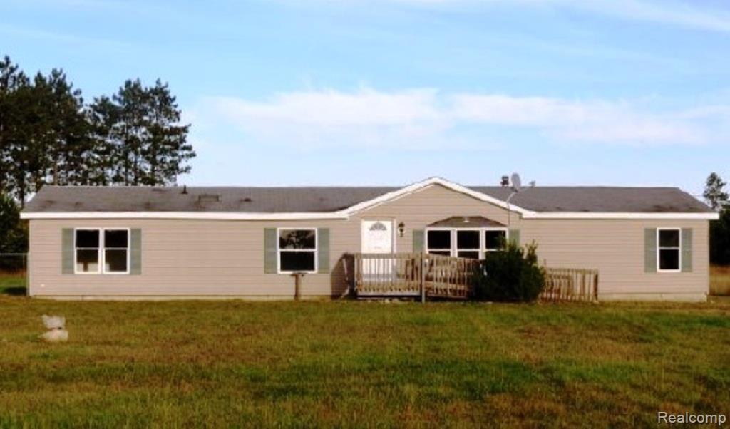 10317 Roop Road Kingsley, MI 49649 - Photo 1 of 14 0.jpg