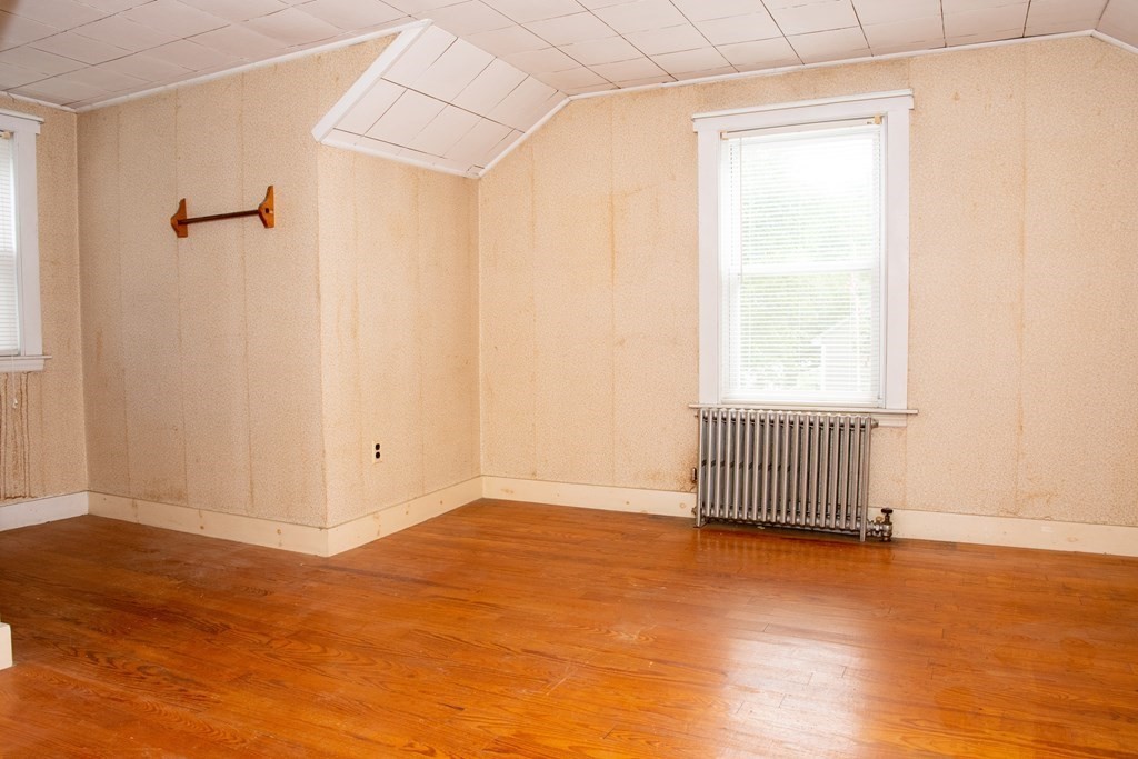 114 Varnum Road Dracut, MA 01826 - Photo 6 of 13 Gallery Image 6