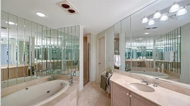 $2,495,000 | 545 Sanctuary Drive, Unit B305, Longboat Key, FL 34228