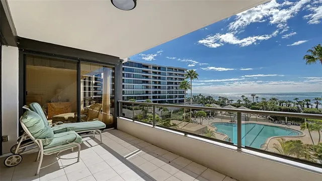 $2,495,000 | 545 Sanctuary Drive, Unit B305, Longboat Key, FL 34228