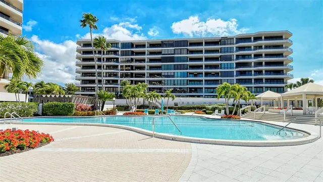 $2,495,000 | 545 Sanctuary Drive, Unit B305, Longboat Key, FL 34228