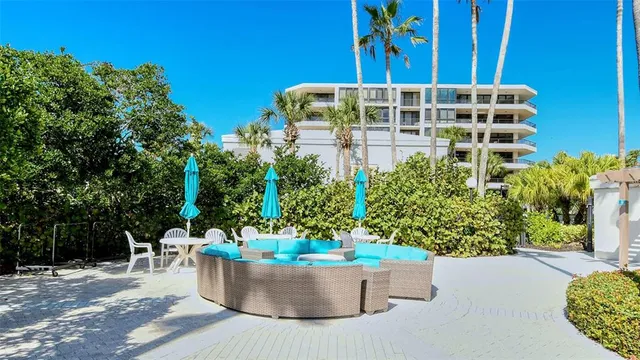 $2,495,000 | 545 Sanctuary Drive, Unit B305, Longboat Key, FL 34228