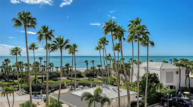 $2,495,000 | 545 Sanctuary Drive, Unit B305, Longboat Key, FL 34228