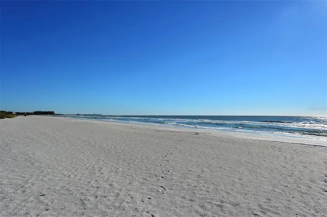 $2,495,000 | 545 Sanctuary Drive, Unit B305, Longboat Key, FL 34228