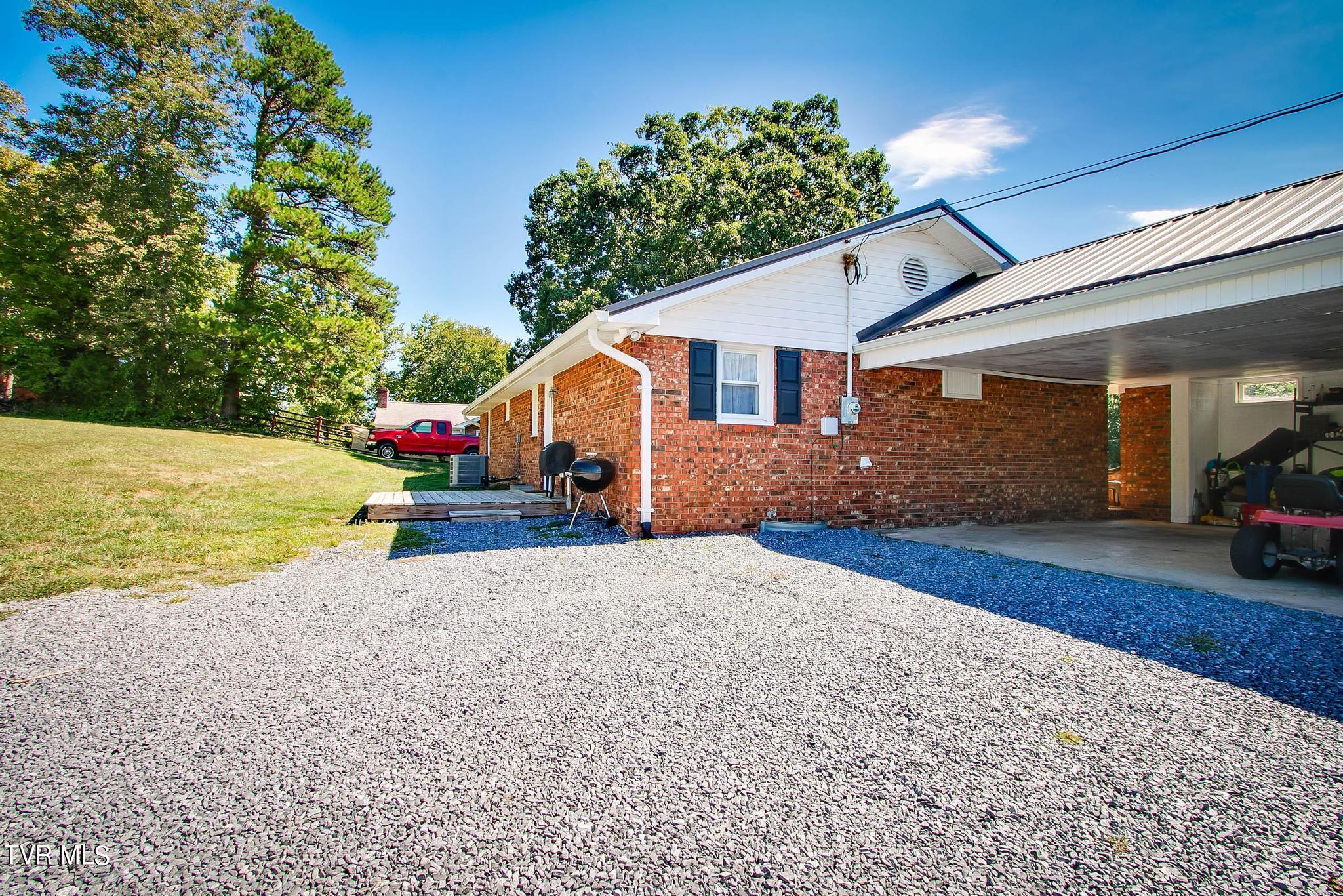 4176 Ridge Road Kingsport, TN 37660 - Photo 24 of 45 21