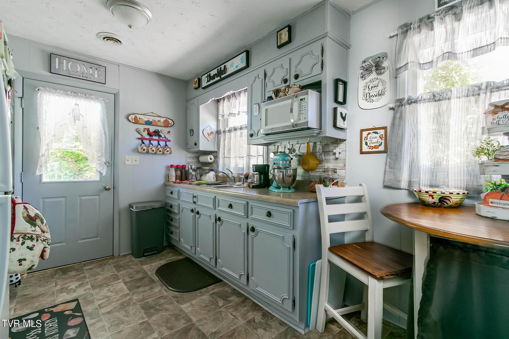 4176 Ridge Road Kingsport, TN 37660 - Photo 36 of 45 10.5