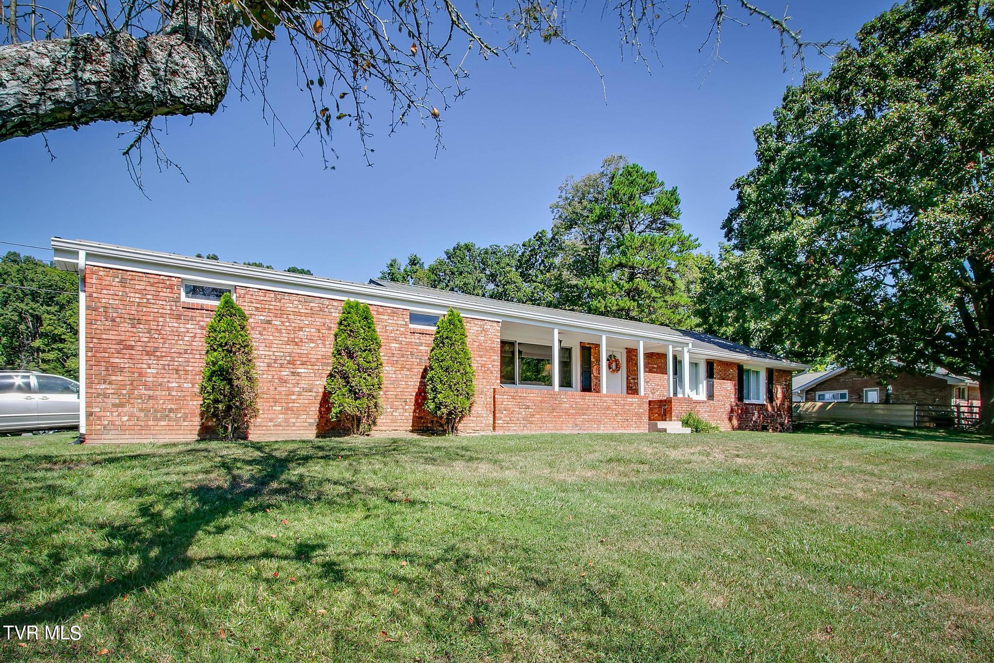 4176 Ridge Road Kingsport, TN 37660 - Photo 4 of 45 3