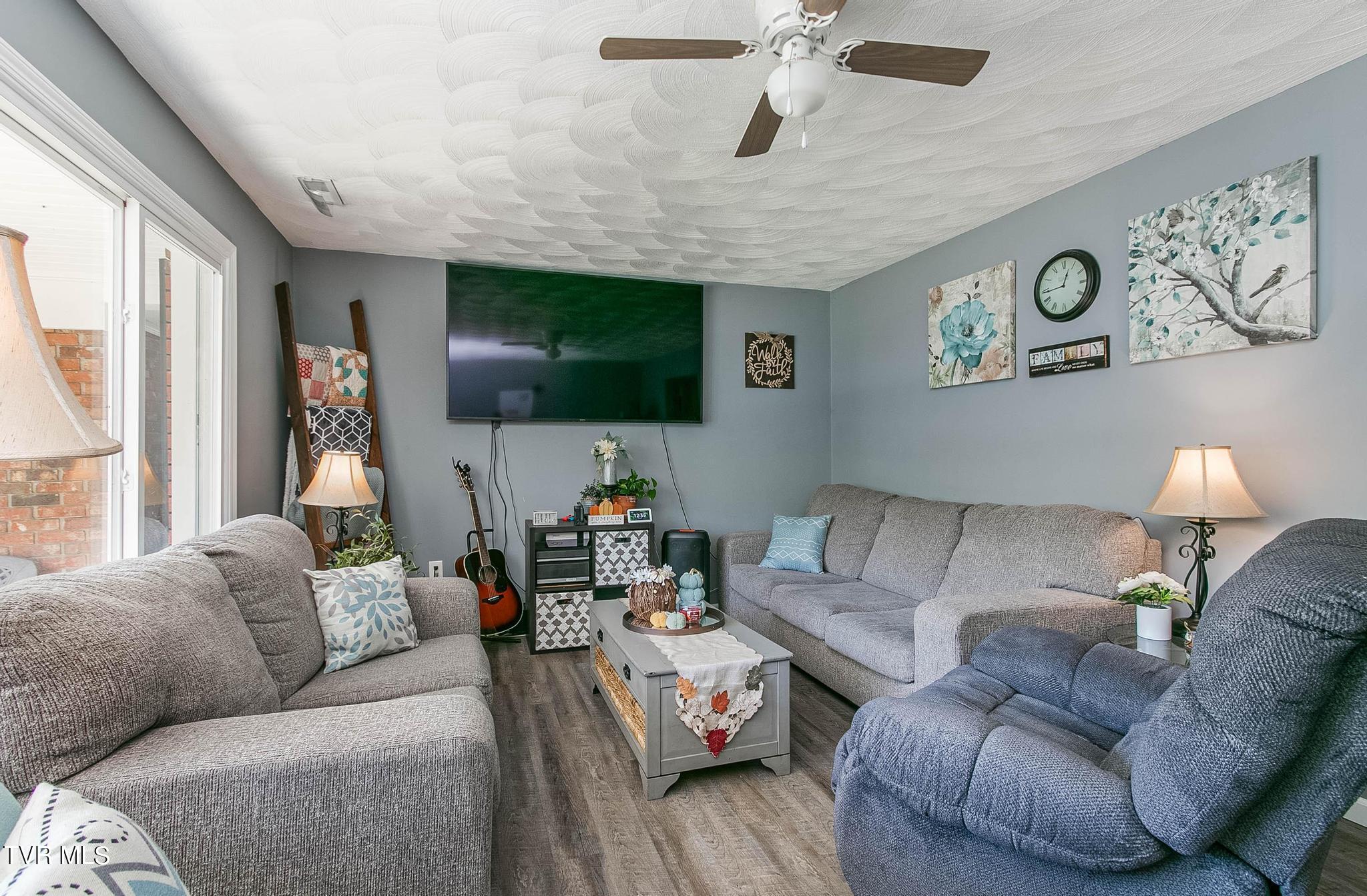 4176 Ridge Road Kingsport, TN 37660 - Photo 7 of 45 6