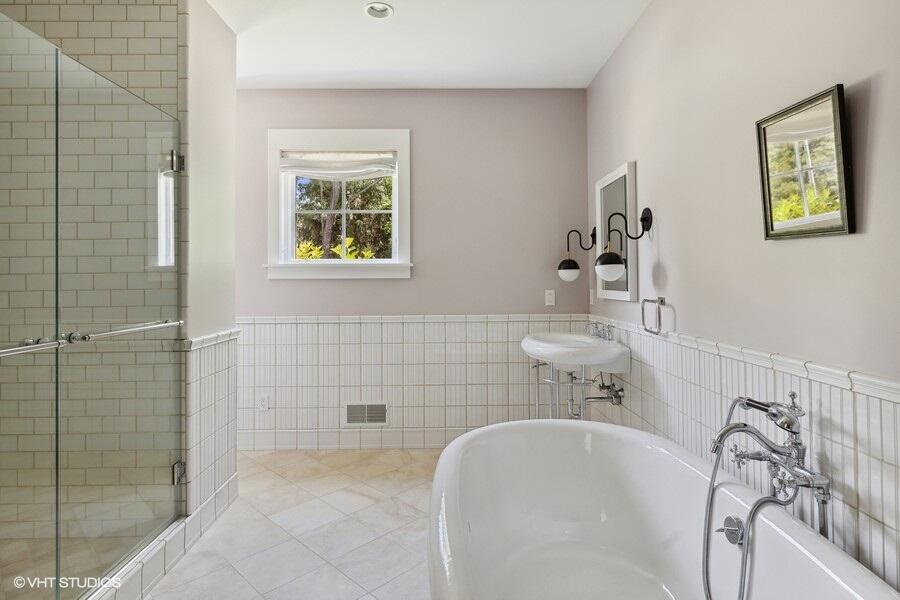 9228B Pier Road, Unit A Lakeside, MI 49116 - Photo 20 of 64 Primary Bathroom