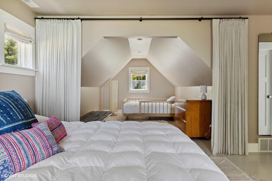 9228B Pier Road, Unit A Lakeside, MI 49116 - Photo 21 of 64 Upper Tandem Bedroom