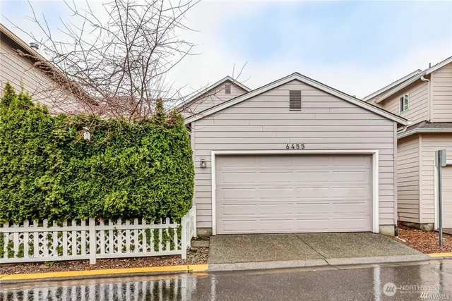 $4,250 | 6455 193rd Place Northeast, Redmond, WA 98052