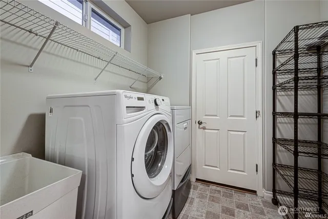 $4,250 | 6455 193rd Place Northeast, Redmond, WA 98052