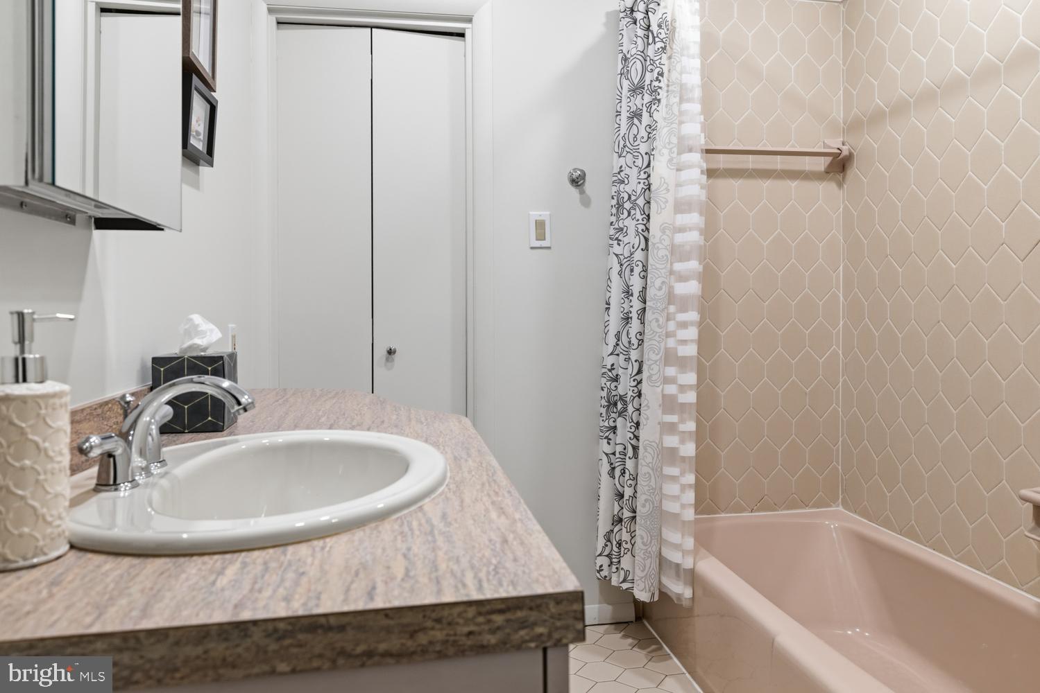 1074 Pheasant Road Rydal, PA 19046 - Photo 32 of 51 Bathroom